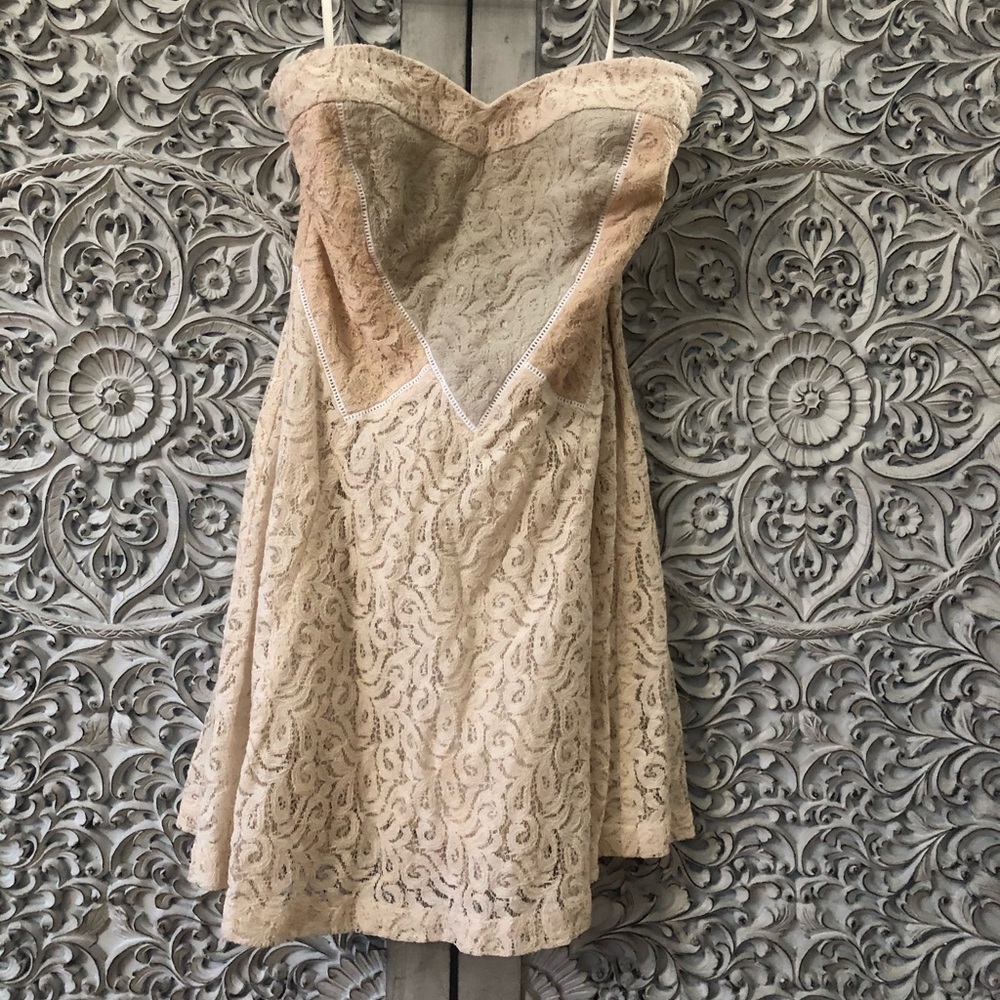 Urban Outfitters Kimchi Blue Strapless Mini Dress